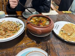 滴水不加汽锅鸡-阿鹏故事云南野生菌火锅(人民路店)