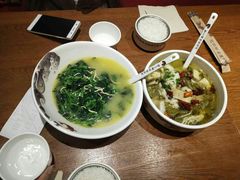 -渝是乎酸菜鱼(龙旗购物中心店)