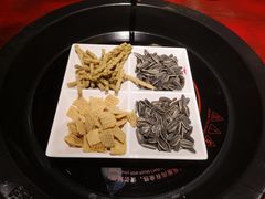 -袁老四老火锅(盘龙城店)
