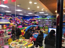-开心哈乐亲子乐园(东森时尚百货店)