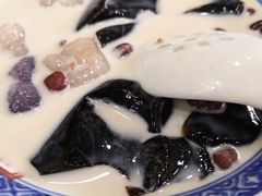 芋圆仙草-赵记传承特色牛奶甜品(泉城广场店)