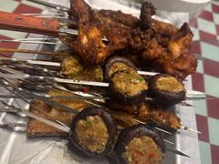 -三个大叔烤羊肉串·炭炉砂锅菜(西三旗店)