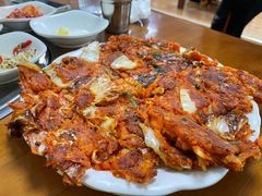 -亲昵春川鸡排(韩国美食街店)
