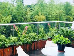 -上海星瀚奔驰4S店(红柳路店)