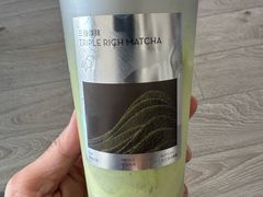 -喜茶(北京华贸购物中心店)