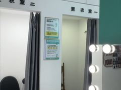-拍刻风照相馆(花都融创店)