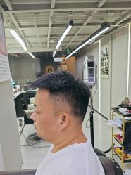 -尤司男士国潮理发馆
