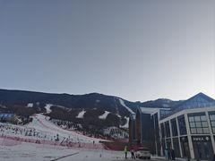 -鳌山滑雪度假区