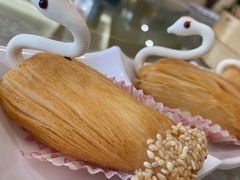 天鹅榴莲酥-北部湾鼎盛茶楼(银滩店)