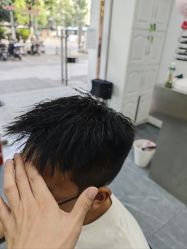 -茶发Salon·烫发染发理发