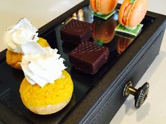 petit&nbsp;four-Caprice(香港四季酒店)