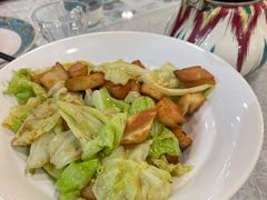 -汗腾格里·风味餐厅(新疆驻京办店)