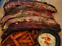 -LESCEDARS Brasserie Bistro香柏树