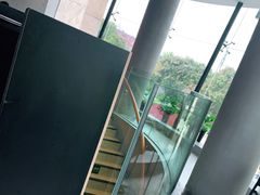 -麦当劳(展览路店)