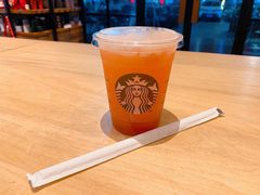 冰摇桃桃乌龙-星巴克(湛江国贸大厦店)