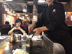 -利昂法式铁板主题餐厅(新奥购物中心店)