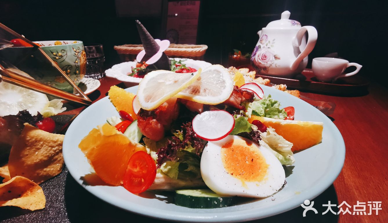网红西餐厅(新凯广场店)
