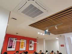 大堂-闫家驴肉老店(华电一校店)
