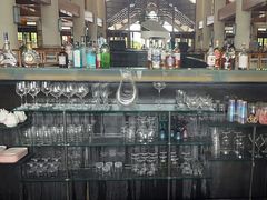 -亚龙湾喜来登·美景台大堂吧