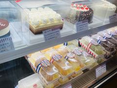 -红宝石·鲜奶小方·海派西点房(南翔店)