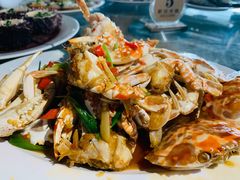 -三亚新鸿港水果一级批发市场