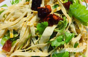 Three-Leaf Fragrant Tofu Skin