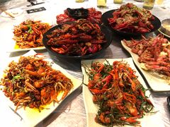 -巴厘龙虾·榜首油焖大虾(音乐学院·沿江酒馆店)