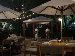 -三亚艾迪逊酒店·海滩烧烤 BARBACOA·现场乐队·浪漫晚餐·烧烤海鲜
