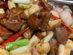 青芥香蒜焗雪花牛肉-柴门头啖汤·经典川菜·慢火汤品(锦城万达店)