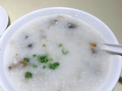 老火皮蛋瘦肉粥-龙记烧腊茶餐厅(常德路店)