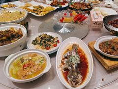 -天下春花园酒店(大东店)