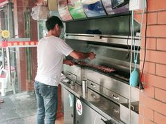 -怡妮新疆风味餐厅(东江湾路店)