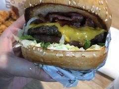 -The Habit Burger Grill 哈比特汉堡(复兴soho店)