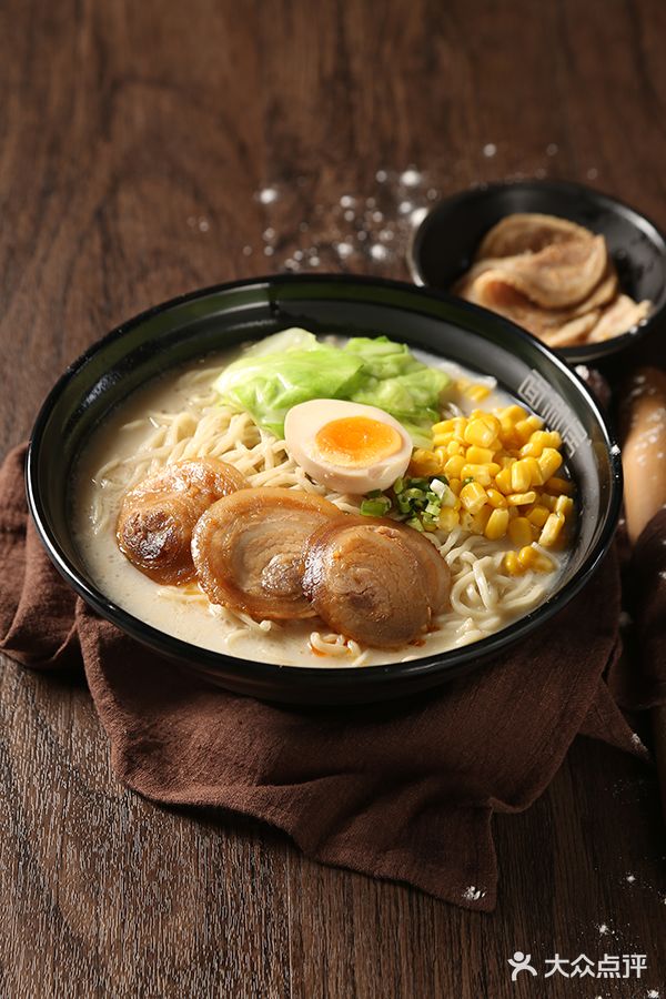 面和居(爱琴海购物公园店)浓汤叉烧面图片