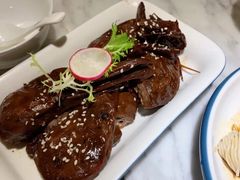 酱鸭头-小菜园新徽菜(苏州繁花中心店)