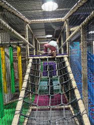 -玩元素·家庭游乐成长中心(香格里拉店)
