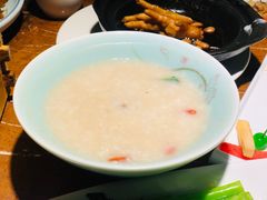 猪杂粥-广东道至正餐厅(区庄店)