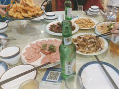 -鹤乡东北菜(崮山路店)