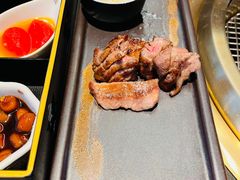 -铭牛烧肉·和牛海鲜自助(高新月牙湖店)