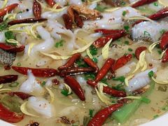 -江渔儿酸菜鱼(映月湖环宇城店)