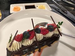 -三亚亚龙湾瑞吉酒店·宴悦Driftwood·游水海鲜·牛排·草坪·私人定制
