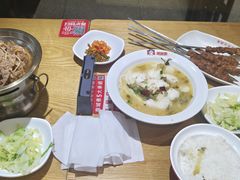 -南城香·饭香串香馄饨香(青年路店)