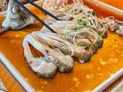 -莲餐厅·湖北菜·潜江小龙虾店(愚园路店)