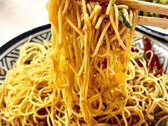 -霄汉牛三鲜湖北砂锅菜(万松园2店)