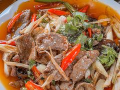 -大众跷脚牛肉馆·非遗传承单位(峨眉山店)