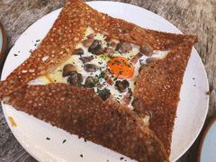 鸡蛋蘑菇熏肉荞麦可丽饼-RAC BAR(安福路店)