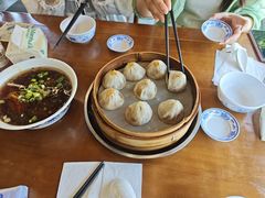 -忆秦园小笼包(惠山古镇总店)
