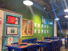 -马路边边串串香形象店(磐石路店)