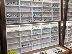 -视野联行眼镜·蔡司·控优点授权(长白万象汇店)