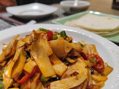 荷兰豆干炒杏鲍菇-致明德素食餐厅(土屋路店)